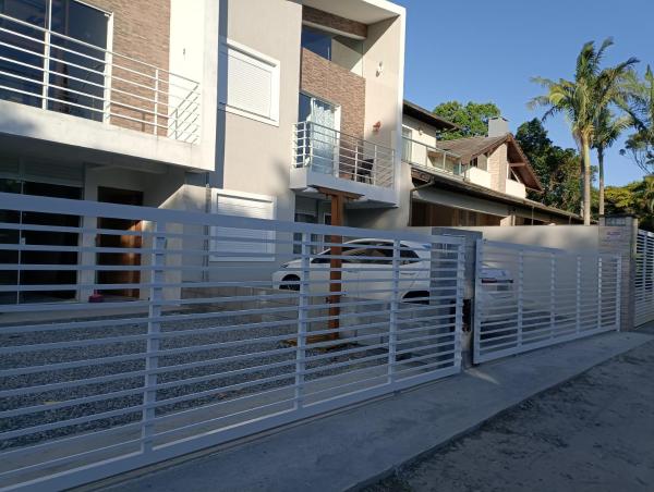 Perto areia praia Ferrugem Barrinha Loft, Забронировать  Гаропаба Санта-Катарина