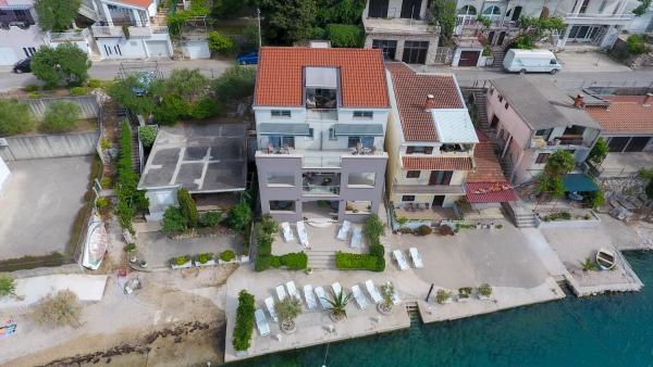 Apartment Antun - Adriatic coast retreat, Забронировать Апартаменты/квартира Блаце Neretva River Delta