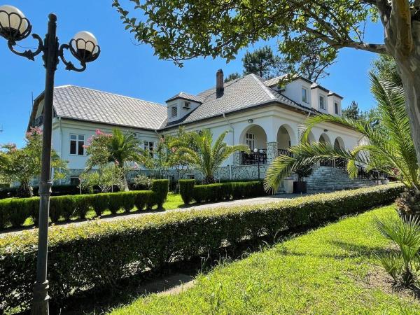 Laguna Hotel Уреки