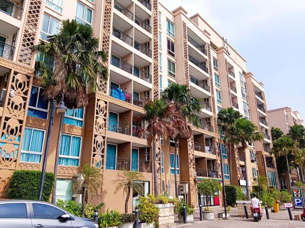 Atlantis Condo Resort Pattaya, Забронировать Курортный отель Джомтьен-Бич 