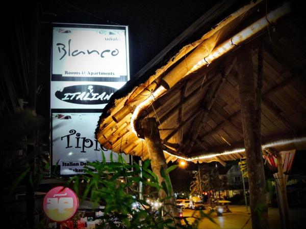 Blanco Room and Apartment 