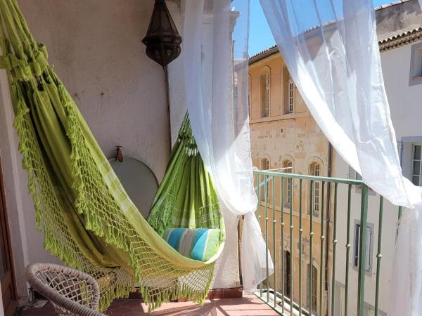 île en Provence, Забронировать  Мартиг Étang de Berre