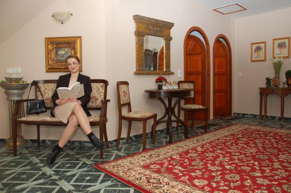 Villa Bíbor Harkány, Забронировать  Недорогие отели Харкань, недорогие