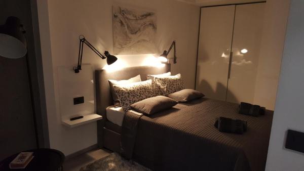 Apartman VIP, with Free Garage Parking, Забронировать  Отели Пула 4 звезды, рядом с Archaeological Museum of Istria, 4*