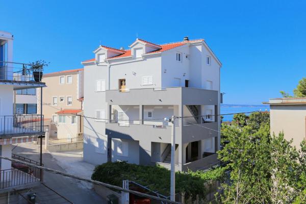 Apartments with parking space Podstrana, Split - 6072, Забронировать  Подстрана Окрестности Сплита