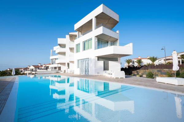 Amarilla Golf Villas