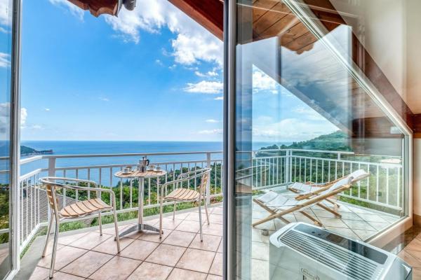 Villa Luce del Sol with Pool, Забронировать Вилла Отели Ривьера-делле-Пальме с парковкой, Парковка