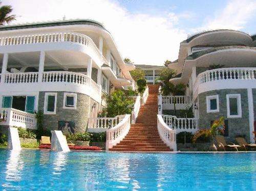 LINGGANAY HOTEL and RESORT PROMO A :ROOM,  TRANSFER, INSURANCE + FREEBIES**  boracay Packages