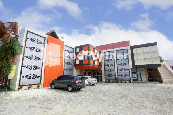 Edotel Syariah Nilam Sari Mitra RedDoorz, Забронировать Отель Пеканбару Суматра