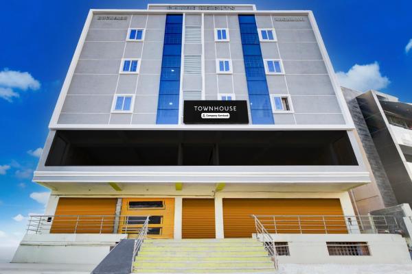 Super Townhouse LB Nagar Metro Station, Забронировать  Хайдарабад Hyderabad Region