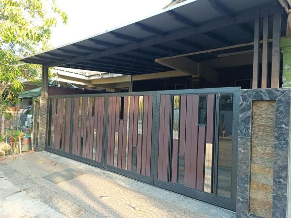 ALF HomeStay Balok Gebeng, Забронировать  Kampung Saberang Balok Паханг