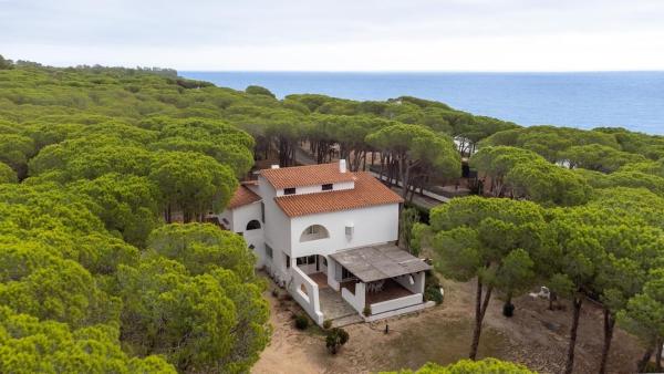 Villa Grace Home Holiday 50 mt from the sea, Забронировать  Отели Форте-Вилладж с парковкой, Парковка
