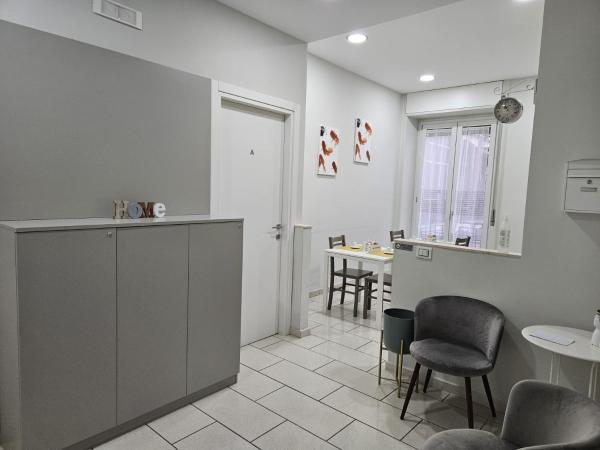 binario&tre, Забронировать  Отели в центре Эболи, в центре