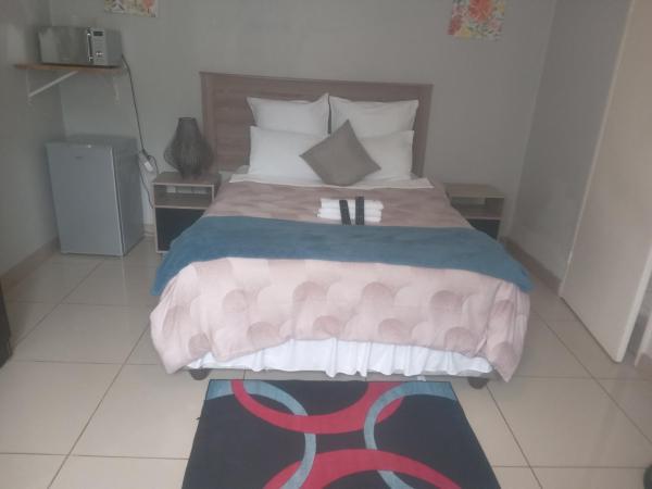 Bennyz Guest House, Забронировать  Претория Претория