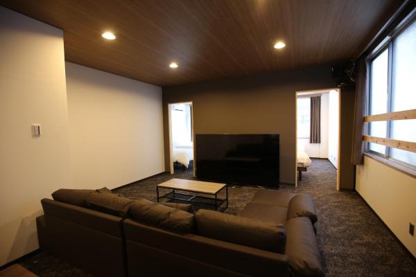 Fukuoka Condominium EAST, Забронировать  Фукуока префектура Фукуока
