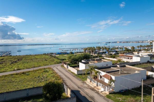Seaside Villa Golden Shell 1, Забронировать  Отели Porto Cesareo Beaches с парковкой, Парковка