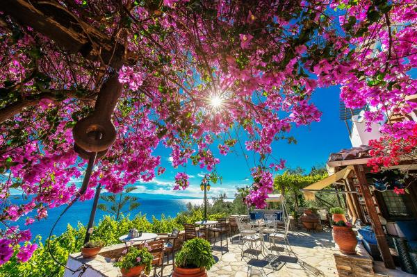 Pounda Paou, Забронировать  Metókhion Фессалия