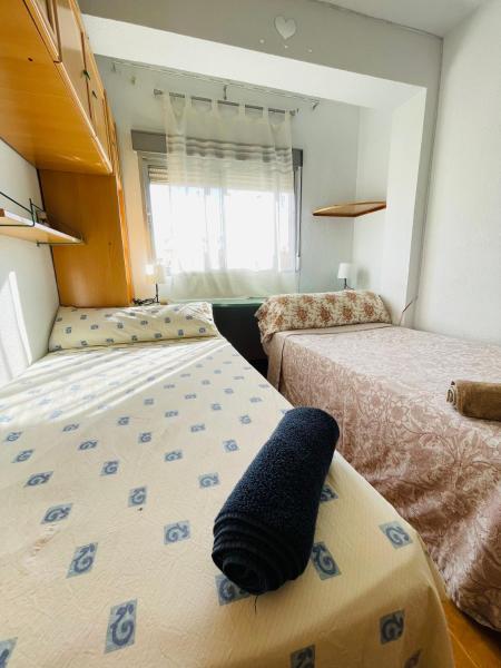 Habitaciones cómodas en la mejor zona de granada, Забронировать  Гранада Granada Province, рядом с Cueva de las Ventanas
