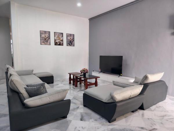 Pearl Villa 5 Bedroom Unit 7, Забронировать  Порт-Диксон Негри-Сембилан