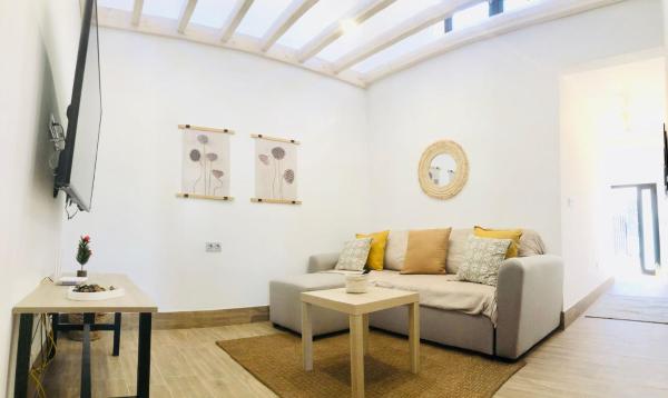 Apartment Alegria in the stunning Village of Mozaga, Lanzarote