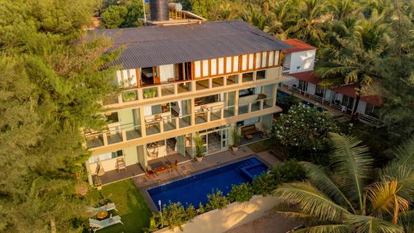 Artist Beach House, Забронировать  Морджим Северный Гоа