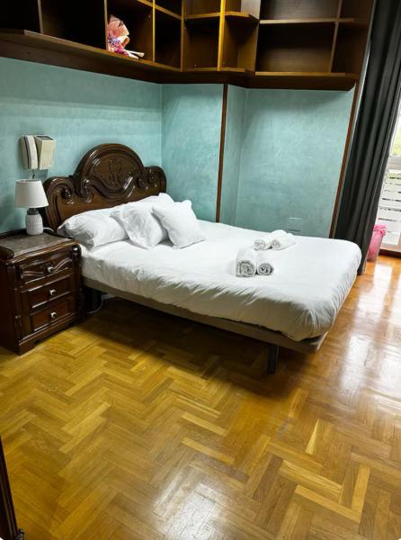 Habitación Centro de Oviedo, Забронировать  Недорогие отели Овьедо, недорогие