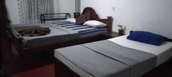 Hillside Holiday Inn, Забронировать  Отели Увы (Карандаголла) 4 звезды, 4*