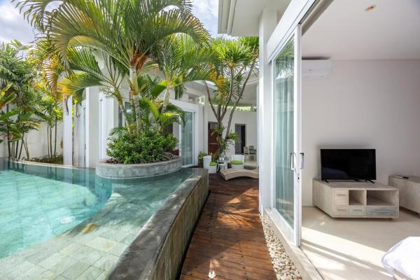 Modern 2BR Villa with Private Pool Prime Location, Забронировать  Семиньяк Бадунг