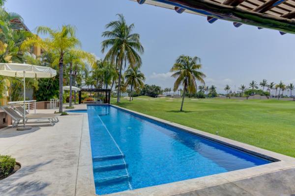 El Tigre, Ibiza Condos with Pool and Golf Views, Забронировать  Нуэво-Вальярта Ривьера-Наярит