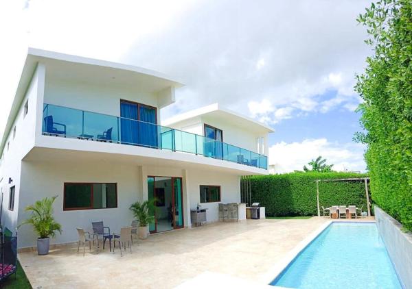 Punta Cana Village NEW VILLA, Забронировать  Отели Пунта-Кана с бассейном, Бассейн