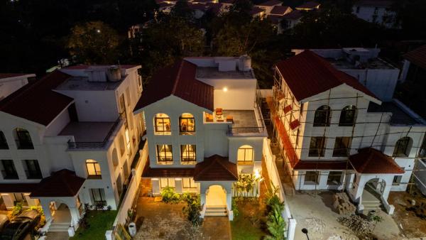 ELIVAAS Villa Paraiso 4 BHK with Pool & Bar, Забронировать  Camorlim Гоа