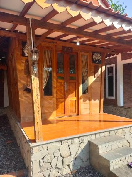 Lawang Pitu, 预订  斯勒曼 日惹省