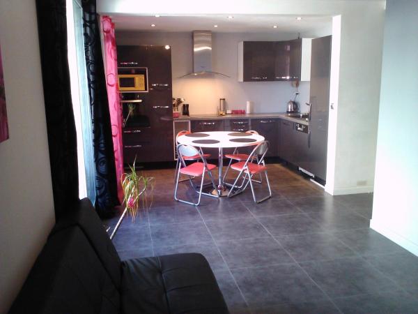 Chambre Privée dans un appartement en colocation A1C2, Забронировать  Seyssinet-Pariset Рона-Альпы