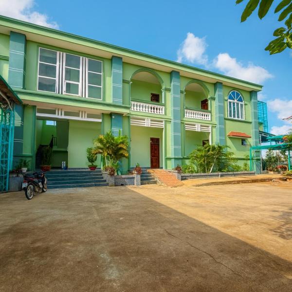 Hồng Ngọc 2 Hotel Tà Đùng, Забронировать  Недорогие отели Dak Nong, недорогие