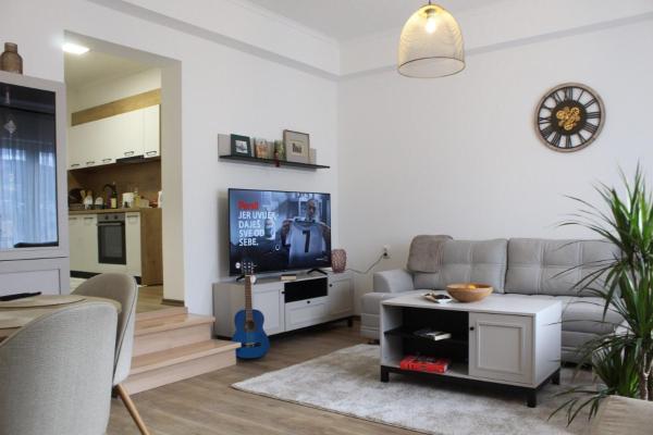 Apartmani Grot Pale, Забронировать  Отели Пале с парковкой, Парковка