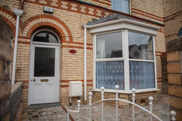 sark guest house, Забронировать  Недорогие отели Барнстапл, недорогие