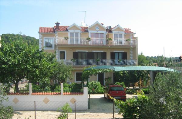 Apartments Davorka