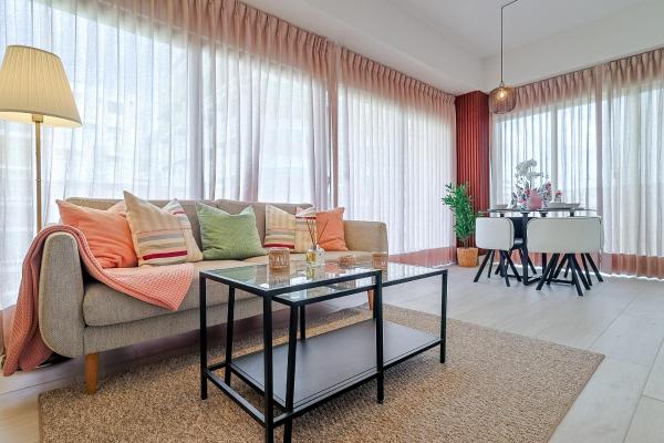 Chic Centric 1BR Apt, King Bed, Забронировать  Отели провинции Санто-Доминго с бассейном, Бассейн