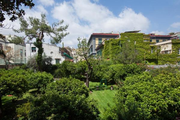 The Bellini House by House In Naples