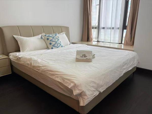 TheBess Hotel Tokyo is located adjacent to Singapore and offers a sea viewIt is a family business smart room with the sea view of Princess Bay富力公主湾