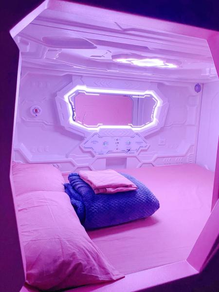 Mermaid Space Capsule Hostel Palermo, Забронировать Хостел Палермо Сицилия