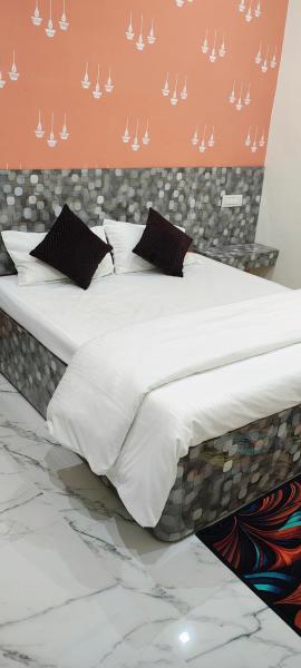 Yash Paying Guest House, Забронировать  Варанаси Варанаси