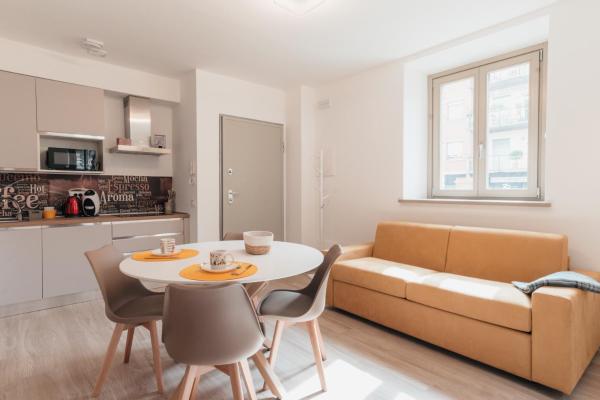 Via Roma 34 - Modern & Garden - ItalyWeGo, Забронировать  Отели Озера Тразимено с парковкой, Парковка