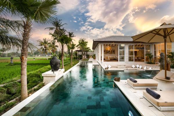 Villa Caroline by BaliSuperHost, Забронировать  Убуд Гианьяр