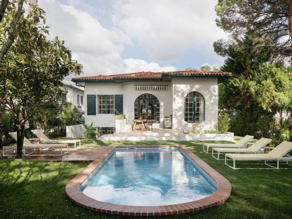 Villa de luxe avec piscine au cœur de Hossegor, proche golf, plage et lac - FR-1-791-9, Забронировать  Отели Côte landaise 5 звезд, 5*