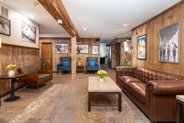 Grey Bonnet Inn