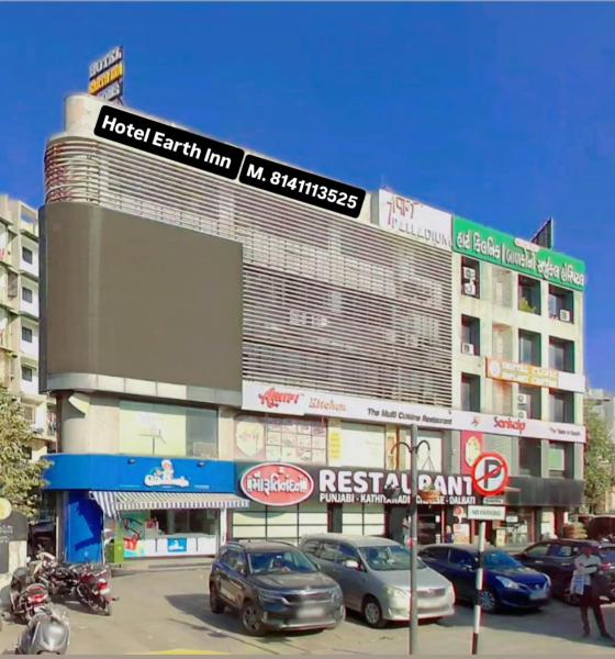 Hotel Earth Inn, Subhash Bridge, RTO Circle, Ahmedabad, Забронировать  Ахмадабад штат Гуджарат