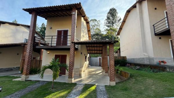 Chalé Benfica - Condominio Chales do Parque, Забронировать  Отели штата Рио-де-Жанейро с парковкой, Парковка