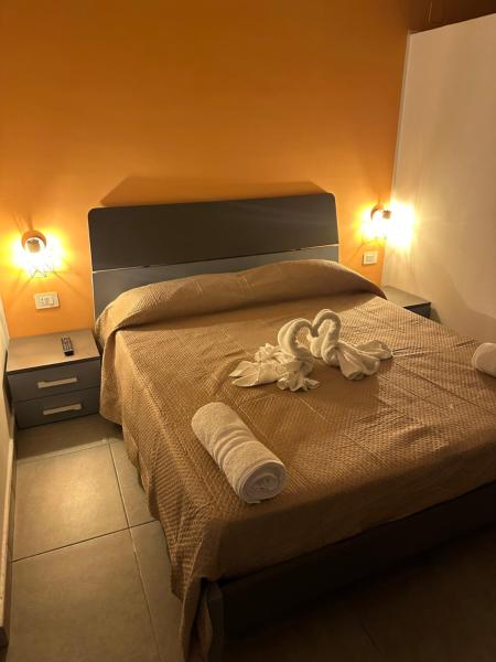 Nathouse, Забронировать  Виллафранка-Тиррена Сицилия