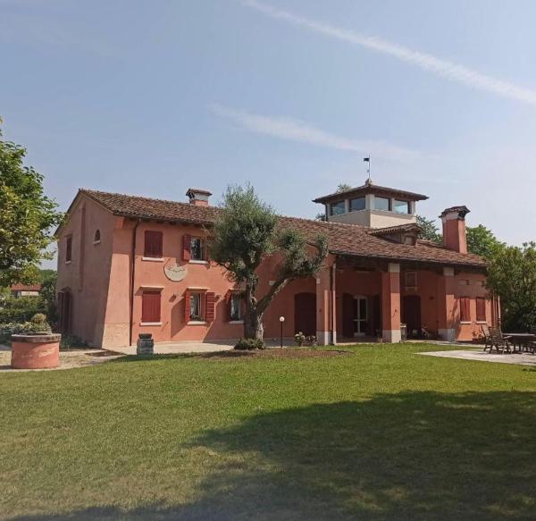 Residence La Castellana, Забронировать  Salvatronda Венето